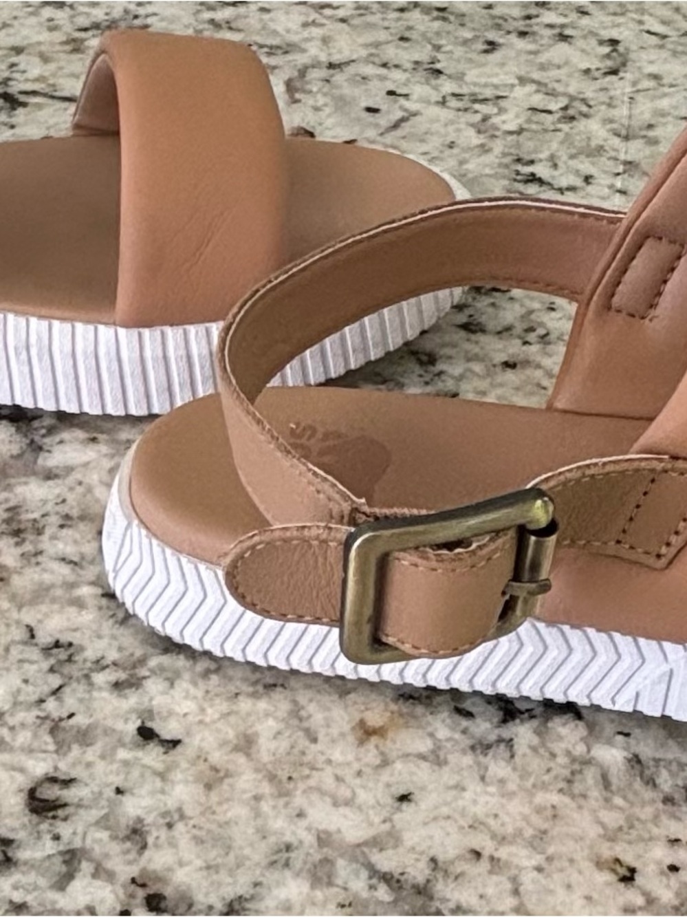Size 8.5 Sorel Tan Double-Band Slingback Sandals - Picture 4 of 6